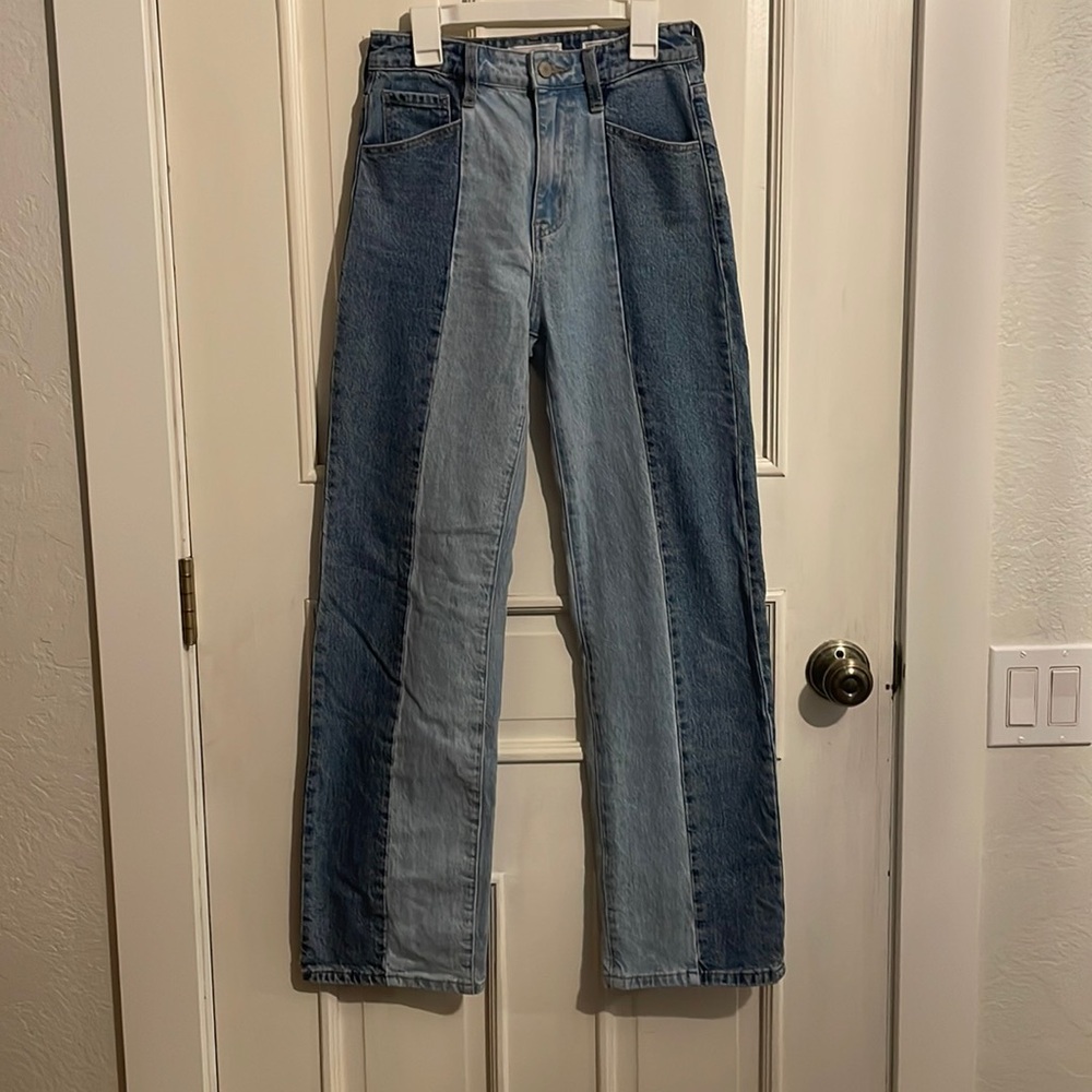 KanCan Signature Jeans